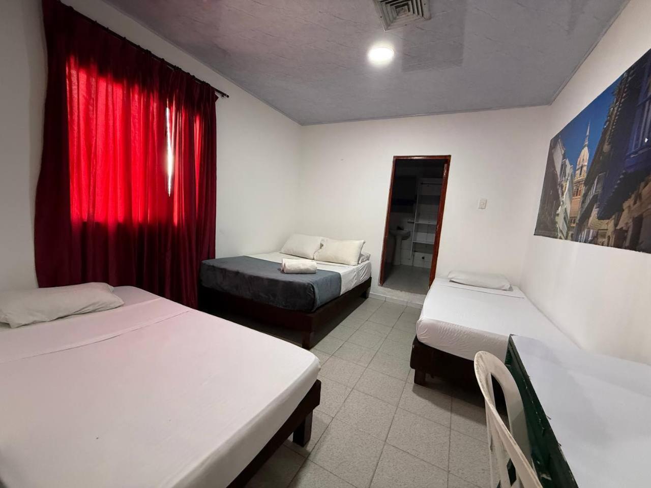 Hotel Toledo Fl — Fotos 1